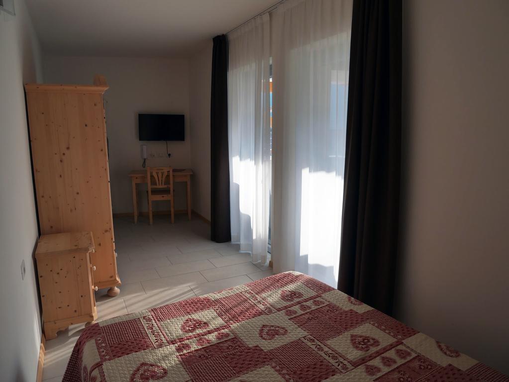 Hotel Elbele Garni Folgaria Exterior foto